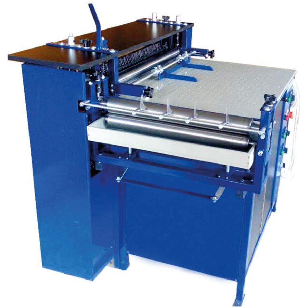 CM-01 Produkcja okładek