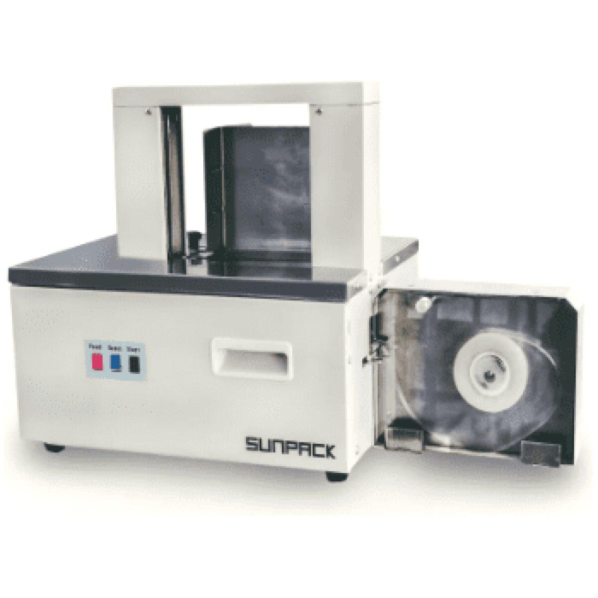 Odkryj Banderolownicę WK02-12C1 – nowoczesną maszynę do pakowania, która zapewnia wysoką wydajność oraz niezawodność. Dzięki intuicyjnej obsłudze i innowacyjnej technologii, idealnie sprawdzi się w drukarniach i zakładach produkcyjnych. Zainwestuj w Banderolownicę WK02-12C1, aby podnieść standardy swojego procesu pakowania.