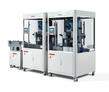 Banderolownica WK04CE-50-2H to zaawansowane urządzenie do automatycznego pakowania, które zapewnia wysoką wydajność dzięki podwójnym głowicom. Idealna dla drukarni oraz zakładów produkcyjnych, usprawnia proces banderolowania różnych produktów. Sprawdź, jak może poprawić efektywność Twojego biznesu!