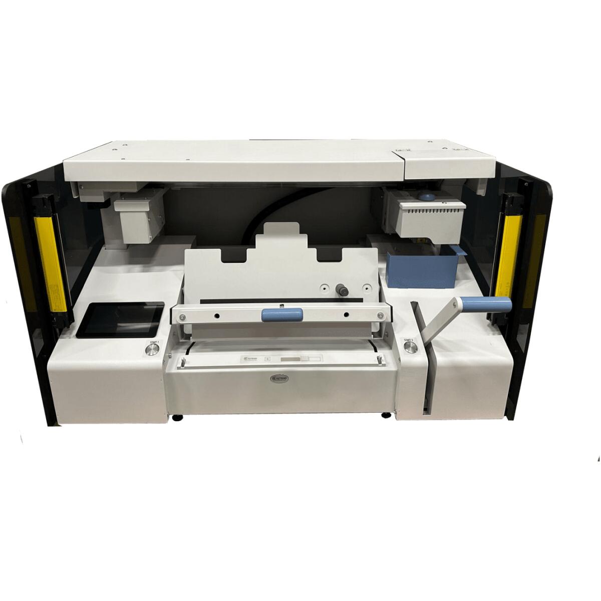 Bindownica PUREVA SMART CUBE to nowoczesne urządzenie do bindowania dokumentów, które zapewnia wysoką wydajność i łatwość obsługi. Idealna do profesjonalnych drukarni i biur, bindownica gwarantuje trwałe i estetyczne wykończenie, usprawniając proces bindowania.